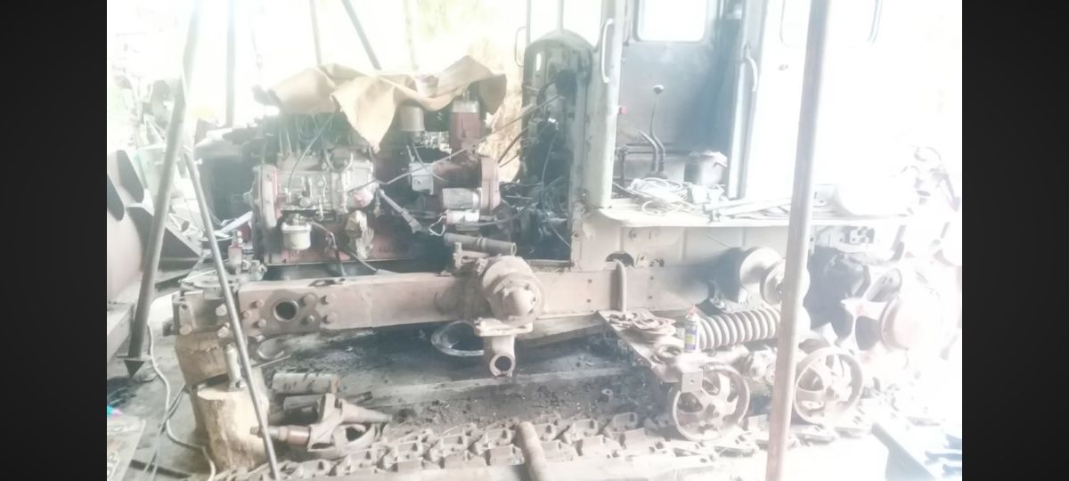 Трактор гусеничный Т 74 Бульдозер Плуг после полного кап ремонта