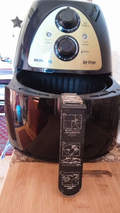 Fritadeira Mondial Air Fryer Sem Óleo 2.7L