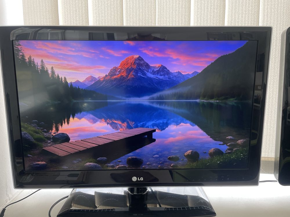 Телевізор LG 32LE5310 — 32” Full HD, відмінний стан
