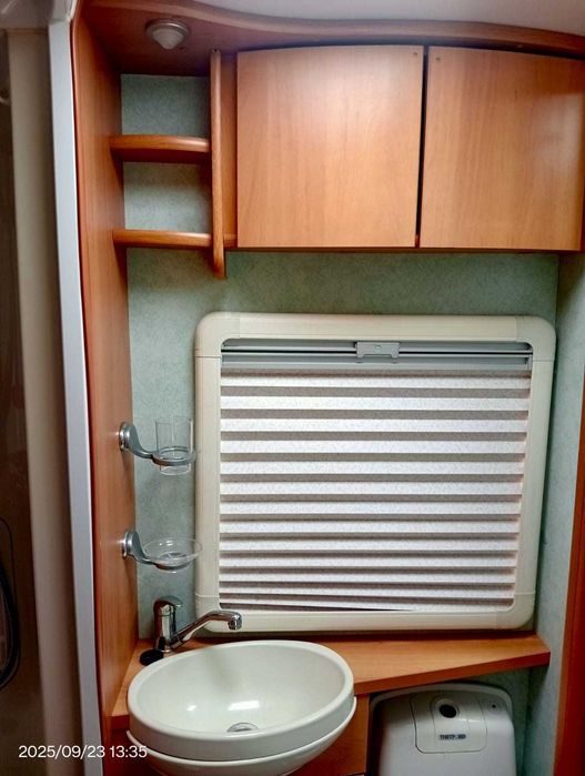 Caravana Inglesa em excelente estado