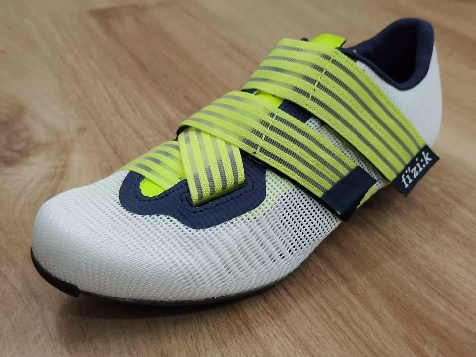 Sapatos de estrada Fizik Vento Powerstrap Aeroweave Carbon Movistar