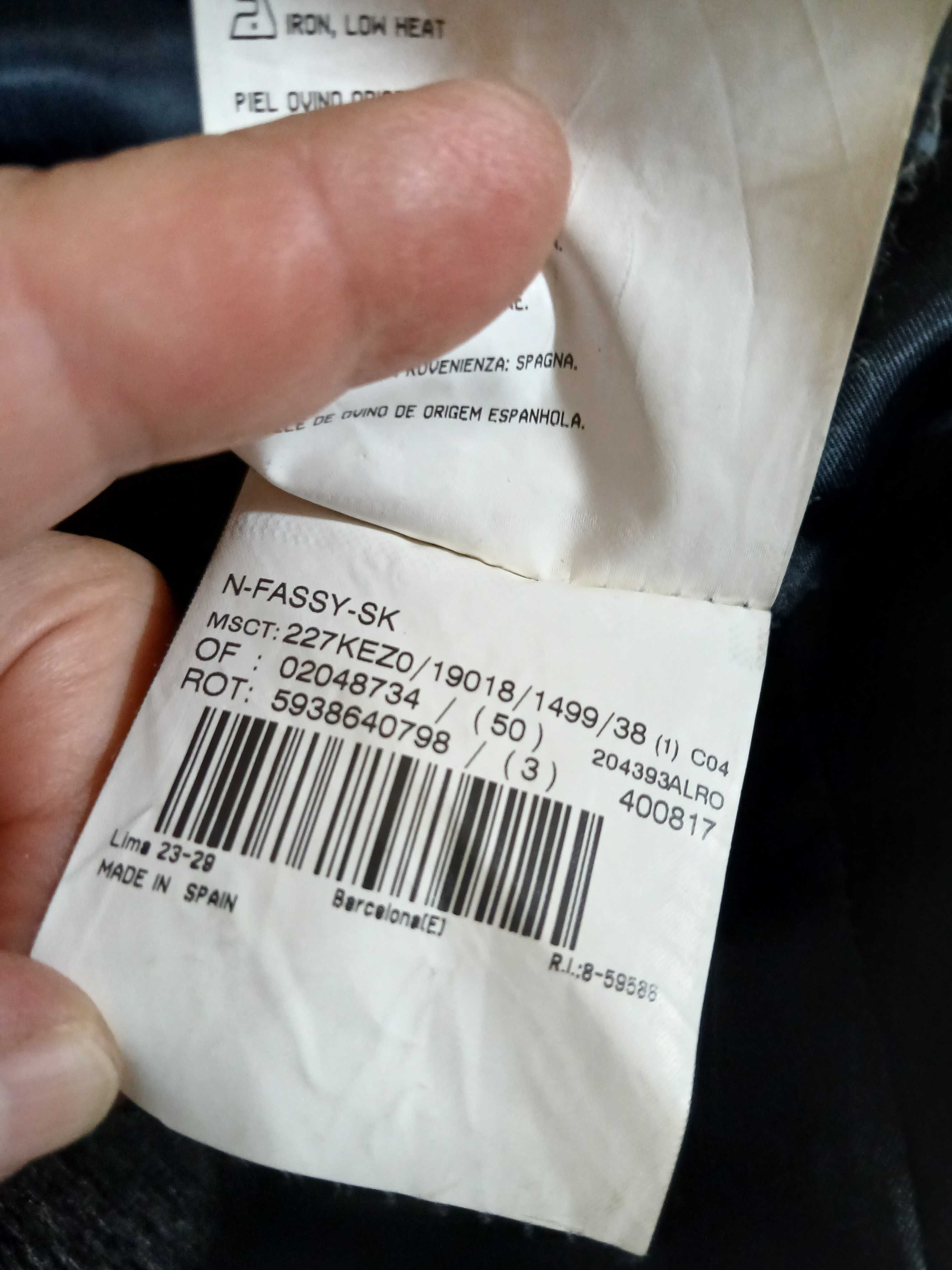 Blusão de pele de ovino Burberry preto