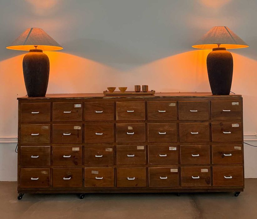 Cómoda vintage antiga