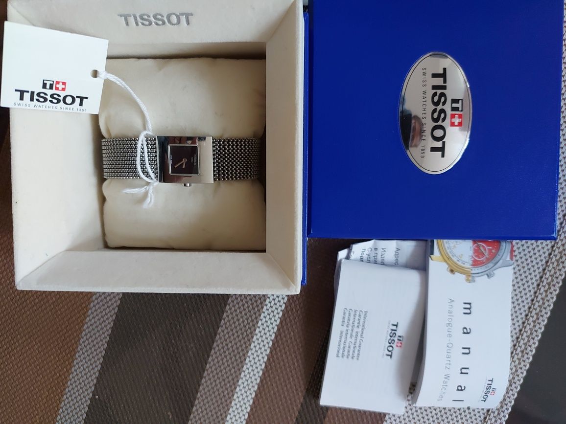 Продам женские  швейцарские часы tissot