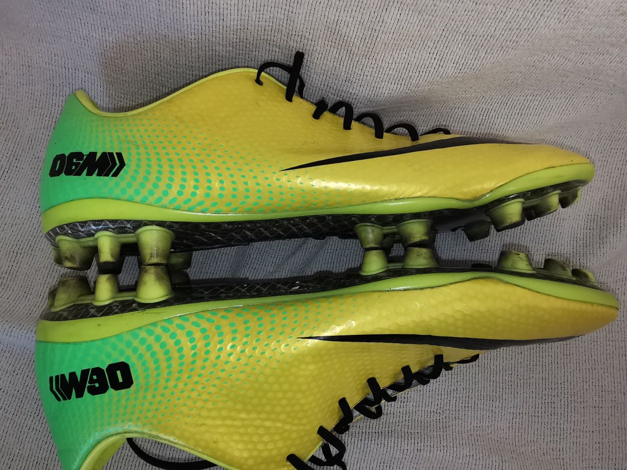 Nike Mercurial Vapor IX Acc Bośnia korki lanki buty piłkarskie 41