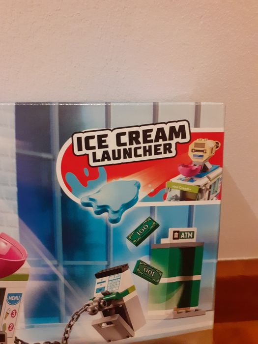 (NOVO) LEGO City: Perseguição Policial de Carro dos Gelados 
LEGO City