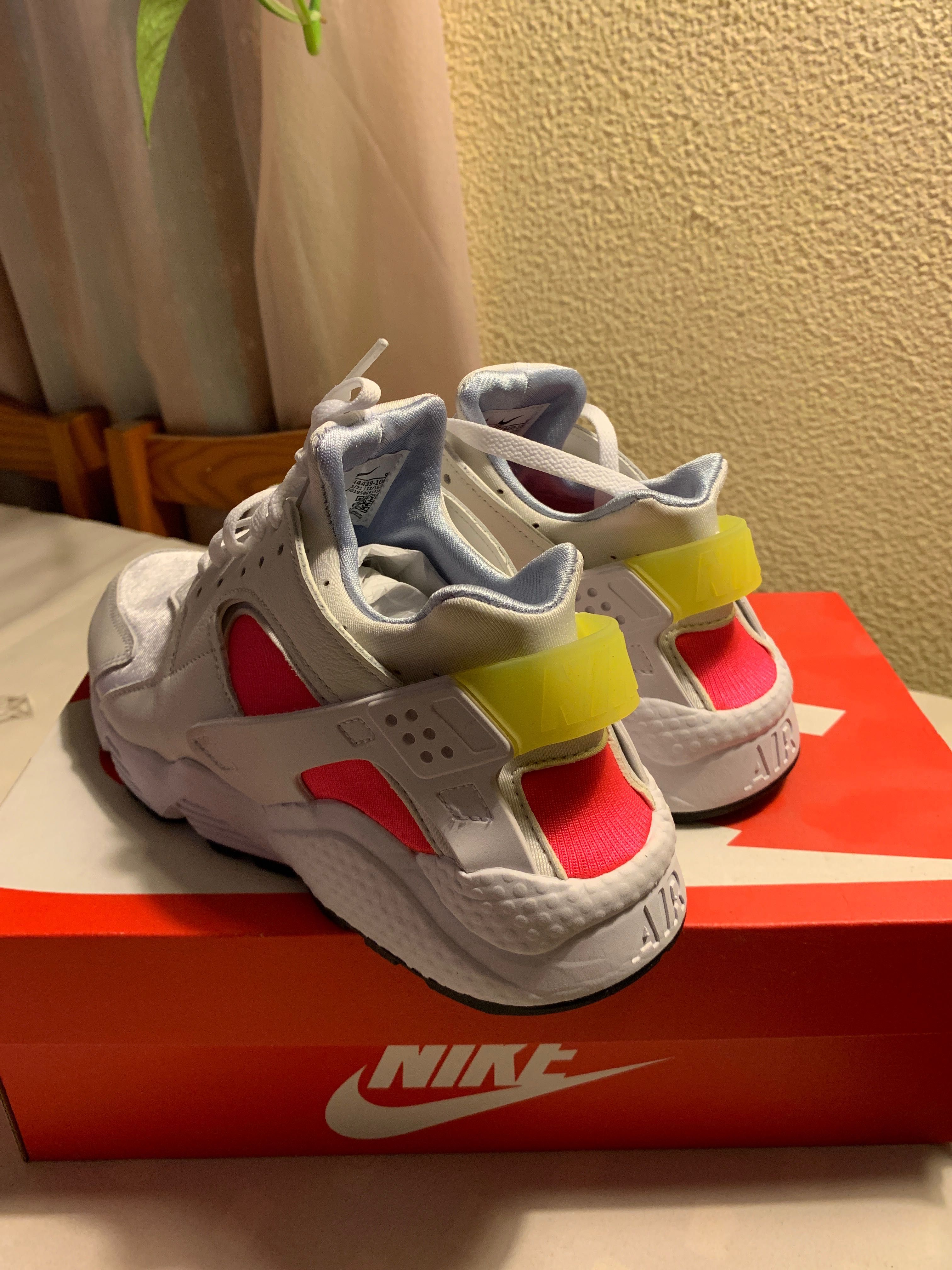 Nike Huarache *NOVO*