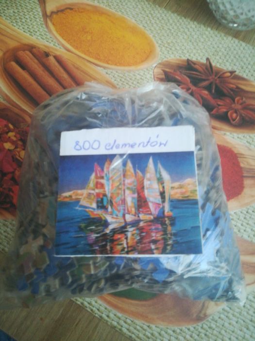 Puzzle 800 elementow