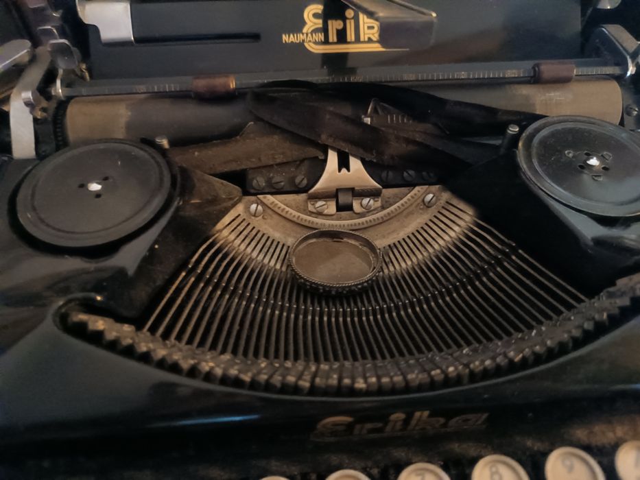 Maszyna do pisania ERIKA M oryginalna drewniana torba