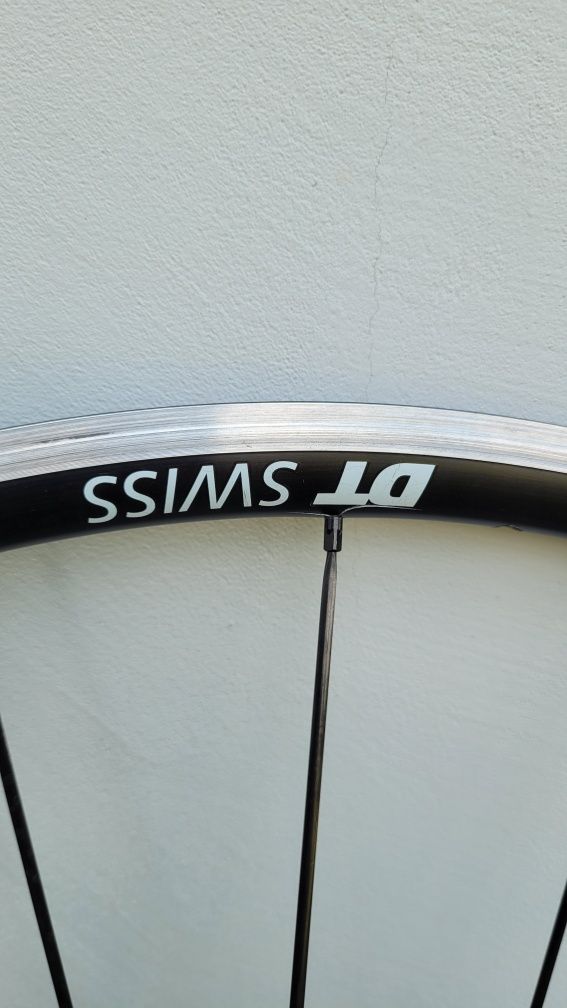 Koła dt swiss spline r23 szosa