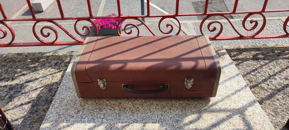 Gira-discos Philips antigo