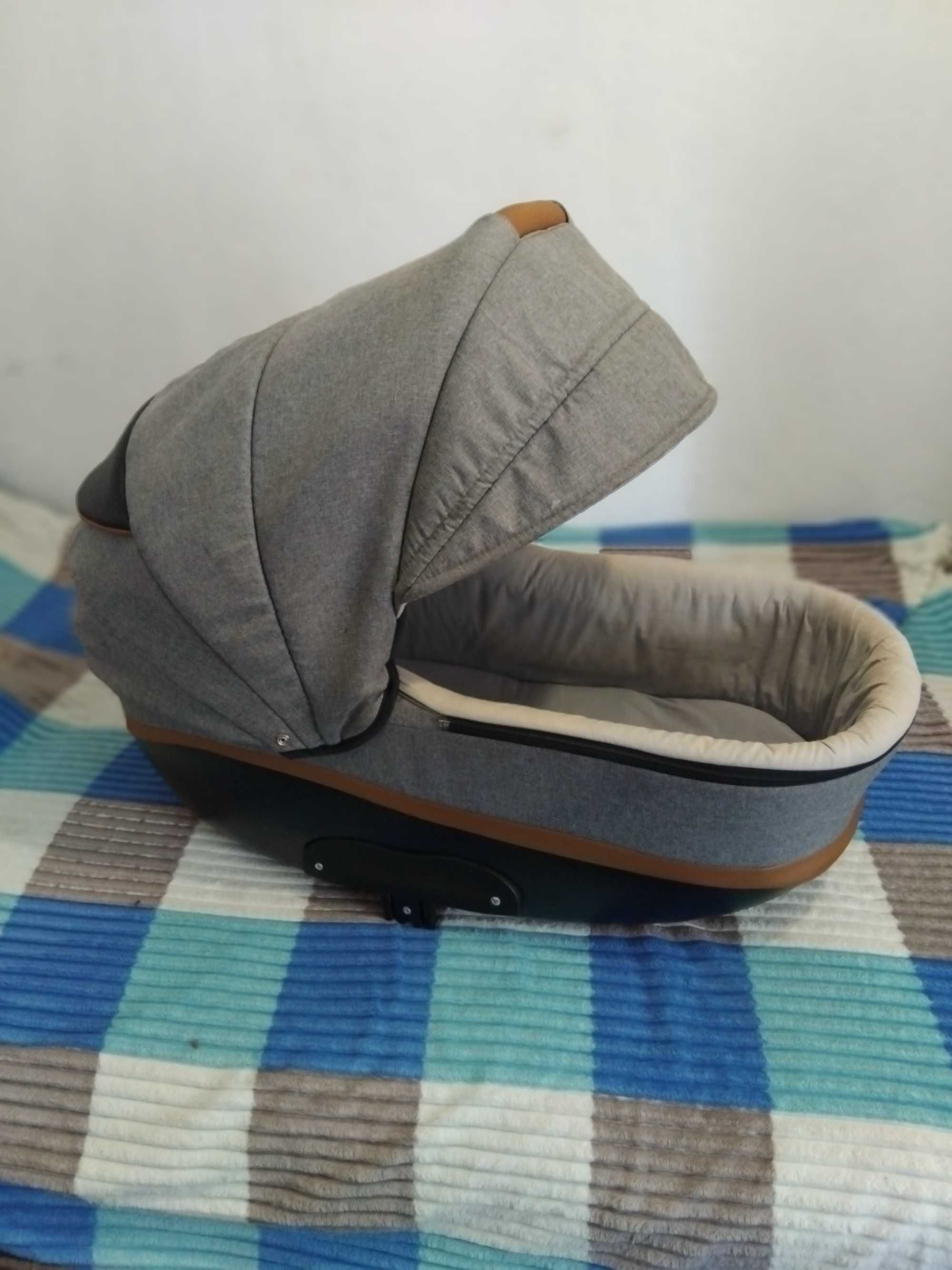 Продам хорошу дитячу коляску 2 в 1