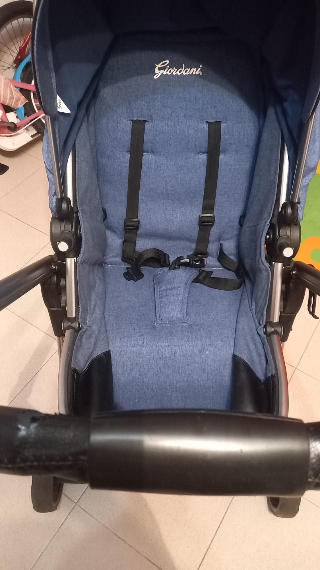 Carro de bebê giordani