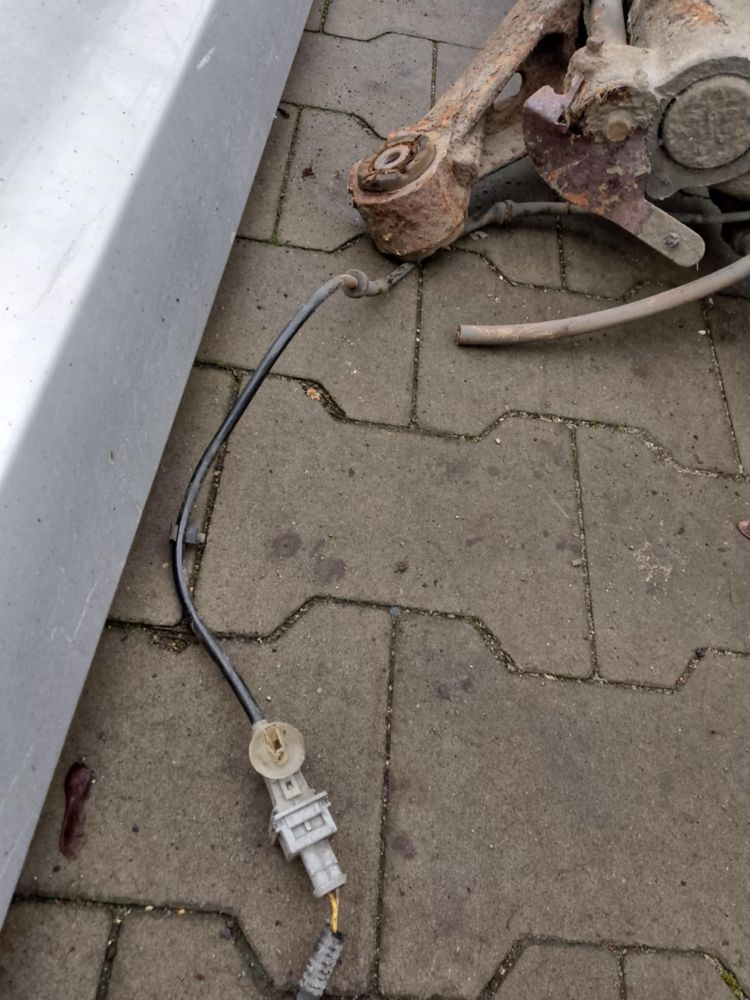 Belka Citroen Xsara Picasso I Bębny ABS