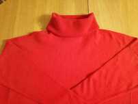 Kaszmirowy sweterek z golfem oversize Esprit