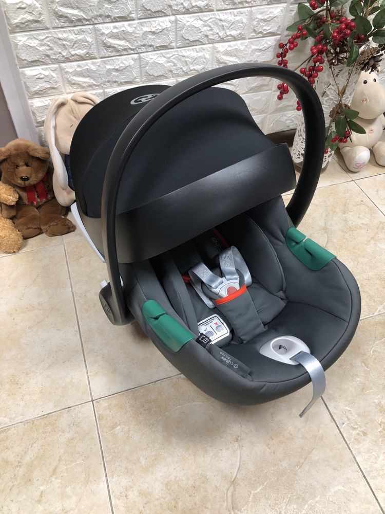 Автокрісло Cybex Aton B2 I-Size Група 0+/1 (0-13 кг) автолюлька