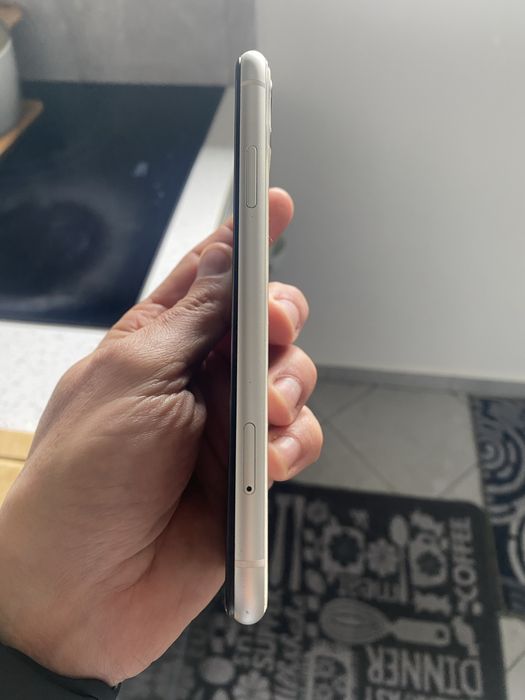 Iphone 11 64GB (BRANCO)