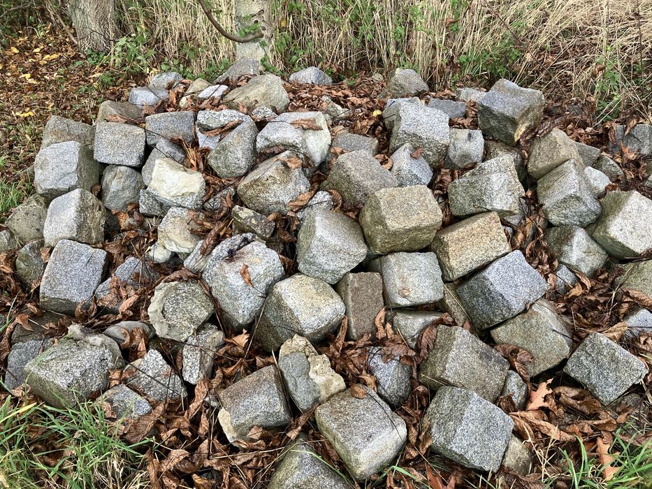 Kostka granitowa brukowa 18 20 22 cm 16 26 30 cm 28 25