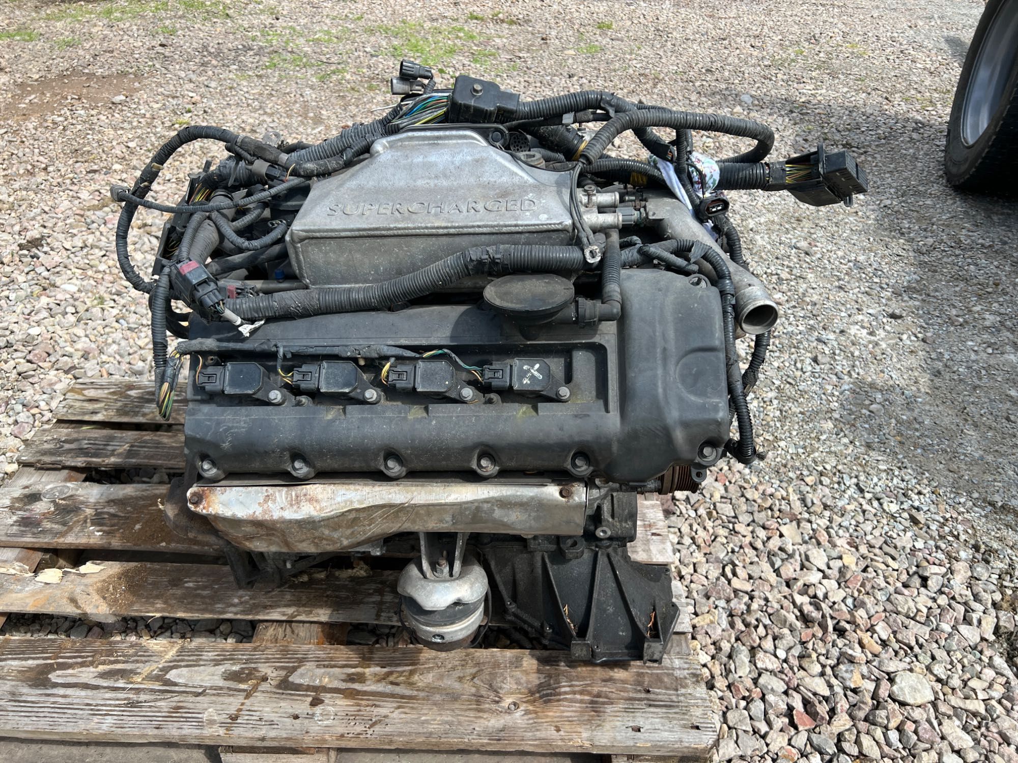 Jaguar S-Type R 4.2 V8 400KM