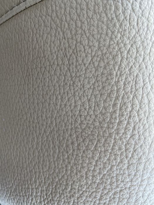 Sofá Pele 2 lugares couro