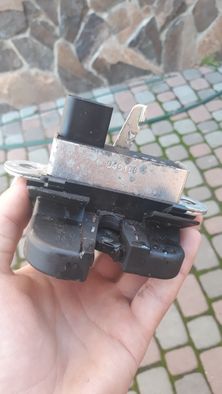 Замок кришки багажника seat altea toledo passat b6 b7