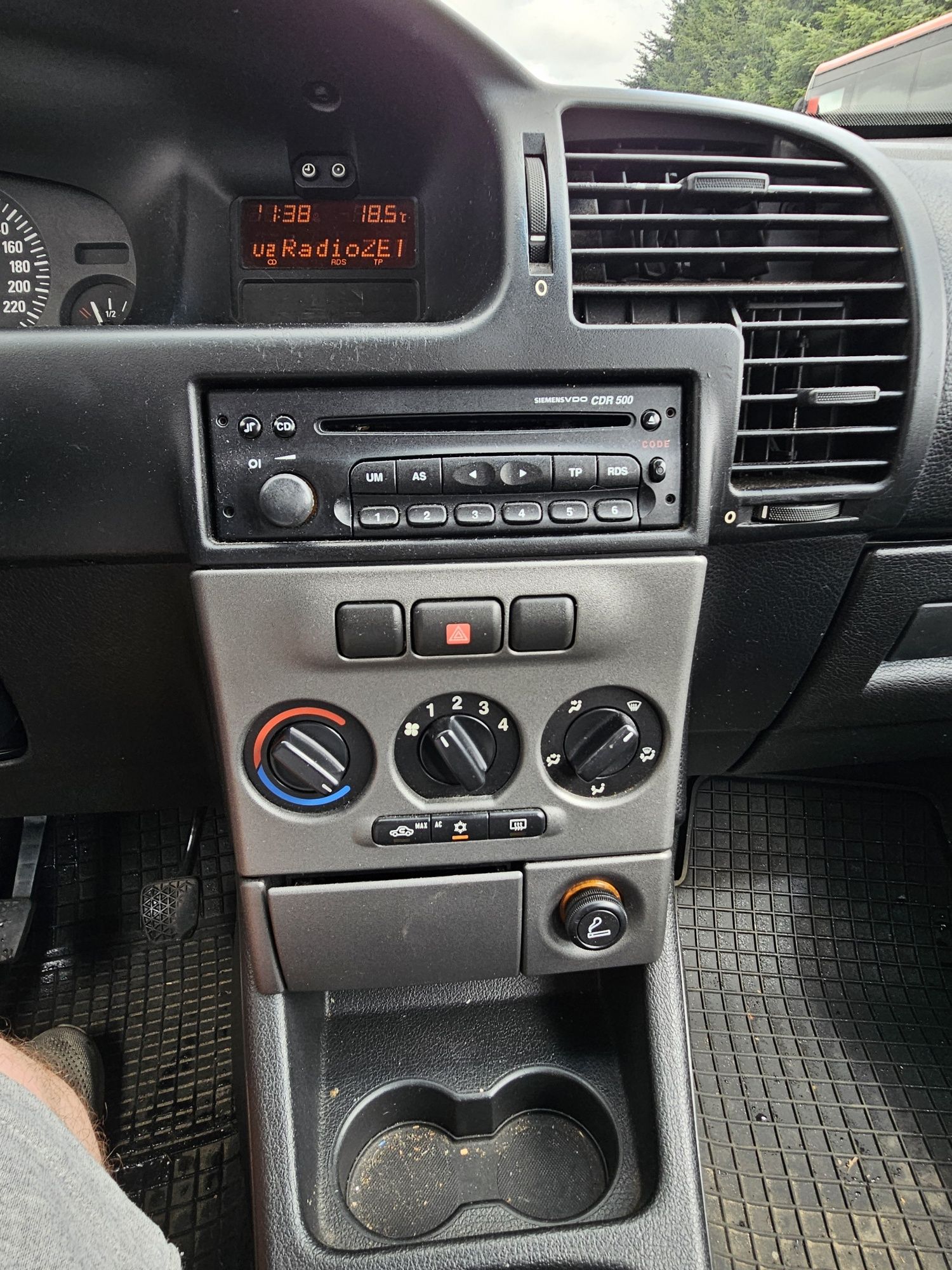 Opel Zafira rodzinny VAN