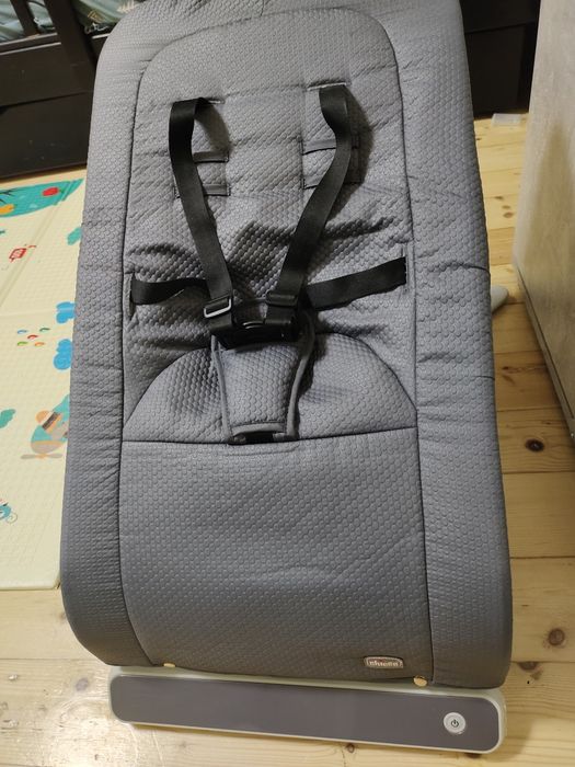 Шезлонг гойдалка  Chicco Rhythm'n'Sound