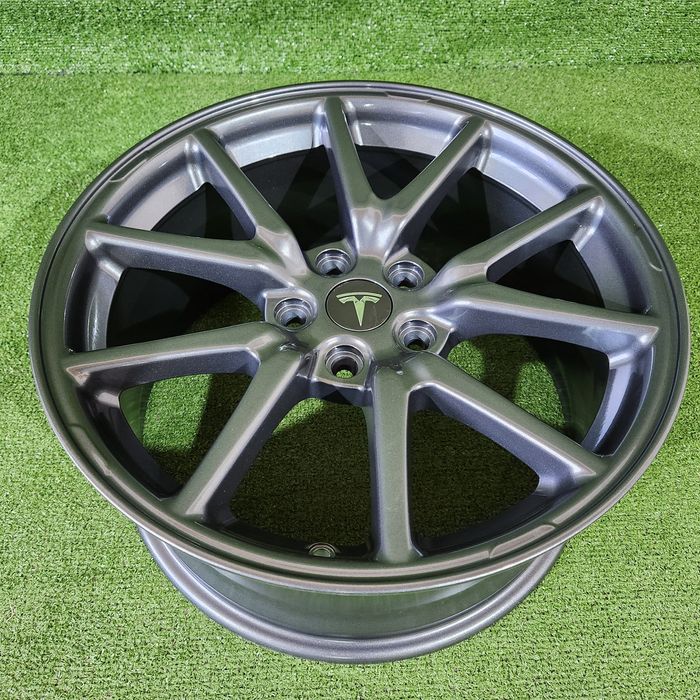 диски R18 5x114.3 DIA 64.1  Tesla Model 3 Model Y DT02