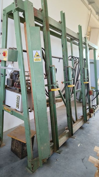 Prasa 4-y dociski pionowe hydrauliczna ramowa do klejenia ram okien dr