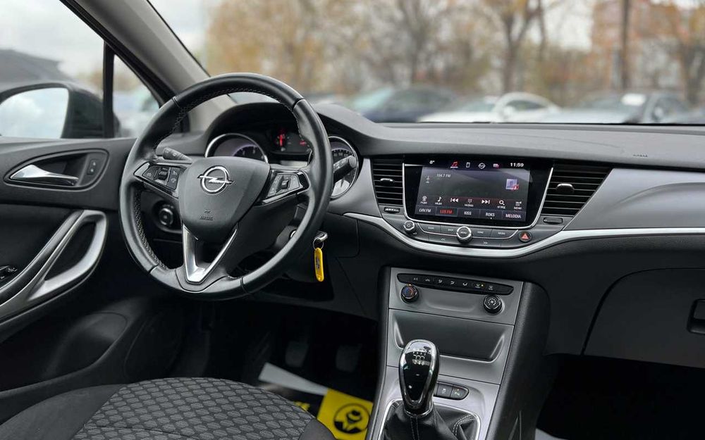 Opel Astra  2018