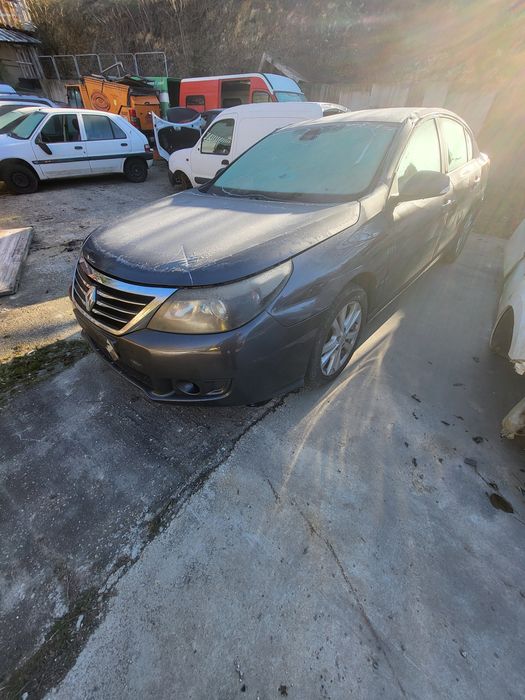 Zderzak maska lampy Renault Latitude