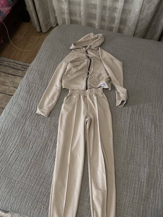 Рубашки на дівчинку