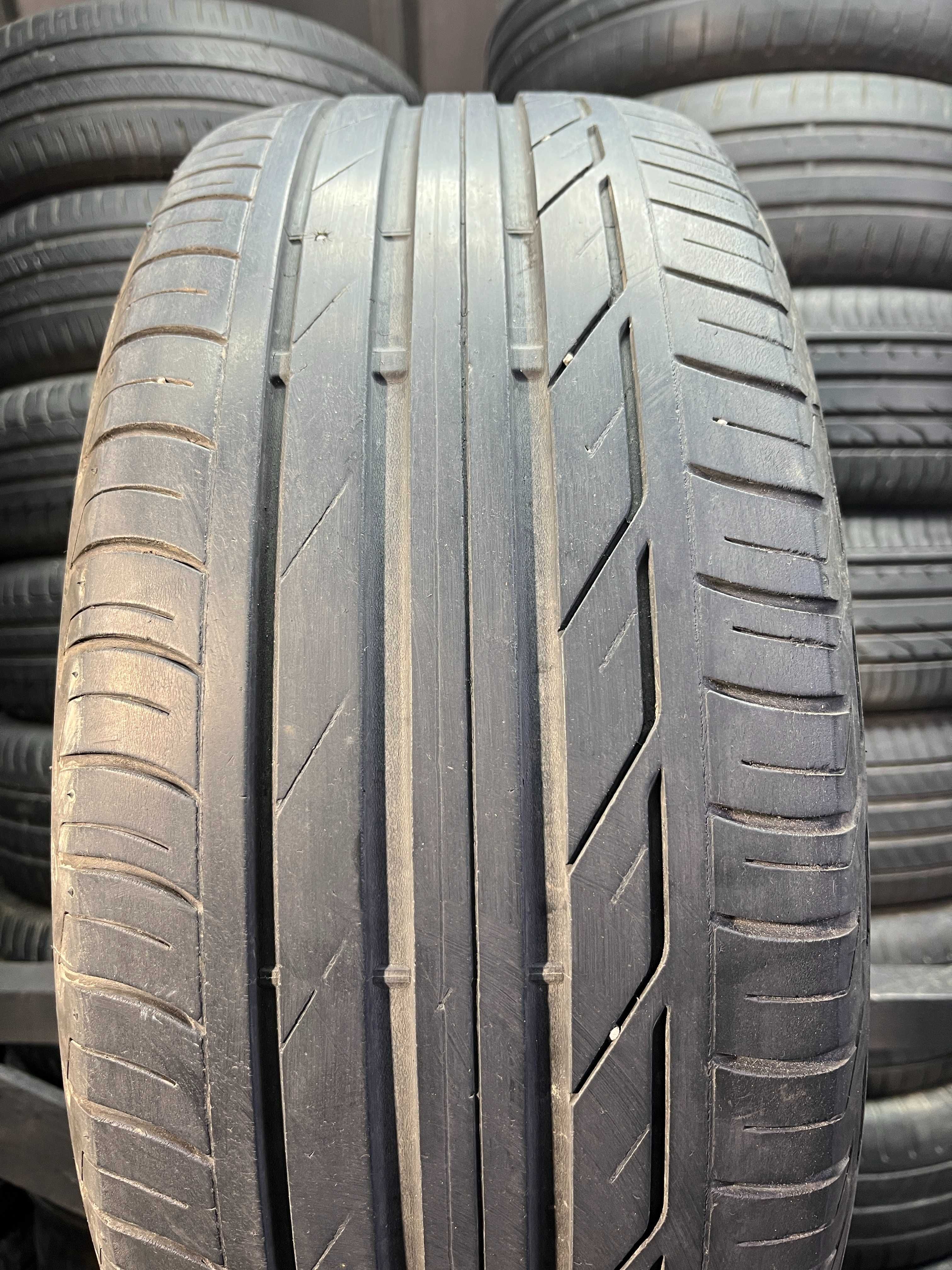 225/55 R17 Bridgestone комплект літо / лето