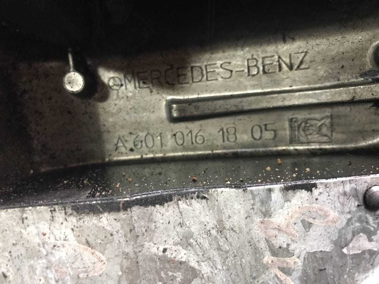 Кришка клапанна ГБЦ Mercedes-Benz Vito W638 2.3D OM601 A6010161805