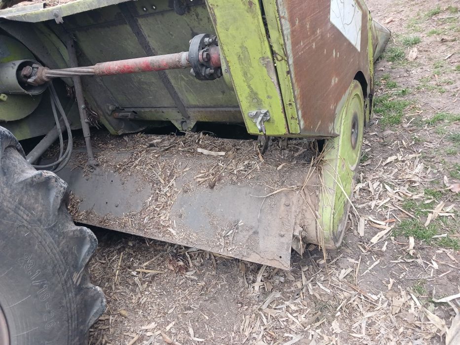 Продам жатку кукурудзяну