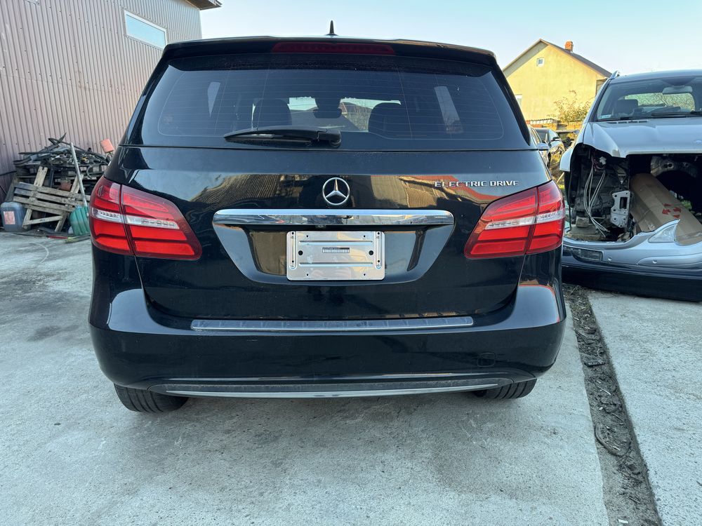 W242,W246 разборка mercedes шрот electric drive Мерседес B class