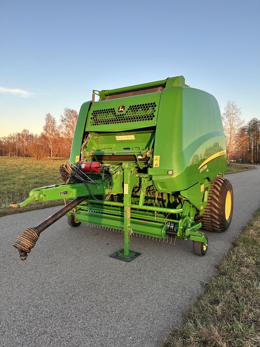 Prasa belująca John Deere 990P  kurtyna z wyrzutem