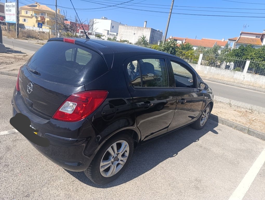 Opel corsa 1.2 gasolina 130.000km 2010
