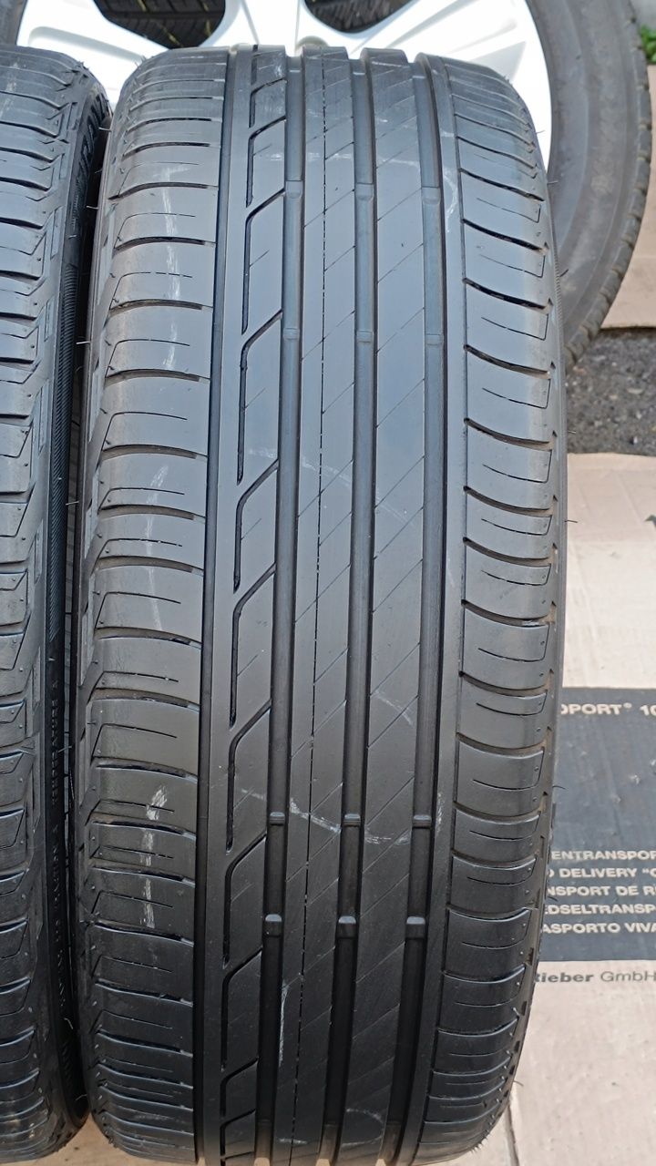 215/45R17 91W Bridgestone Turanza T001