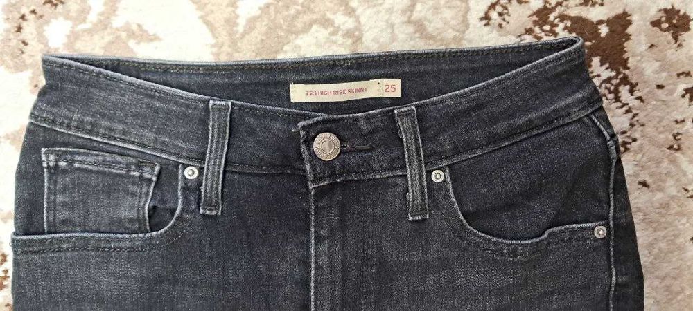 Джинси Levi's 721