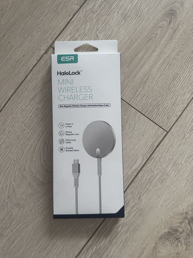 Ładowarka bezprzewodowa ESR HALOLOCK
