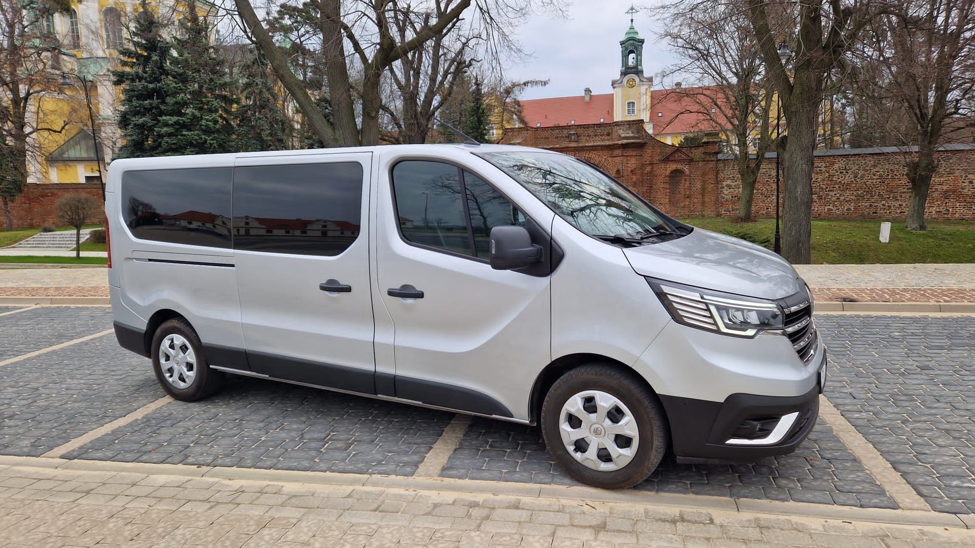 Wynajem Busa 9 os Gostyń + hak na rowery