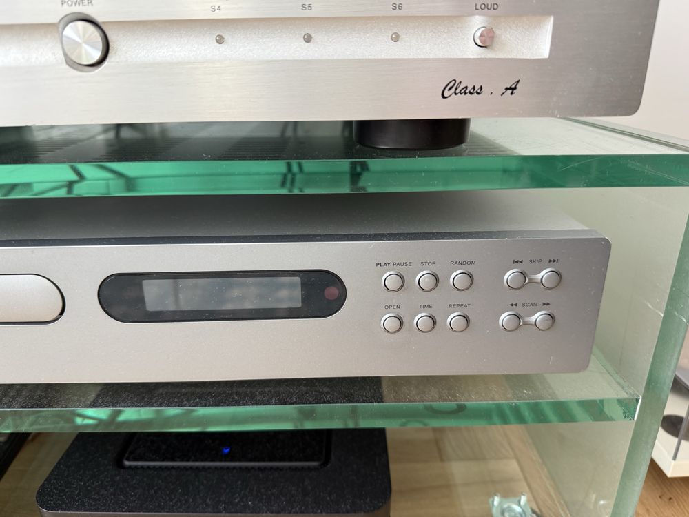 Odtwarzacz CD NAD C 521BEE, super stan :)