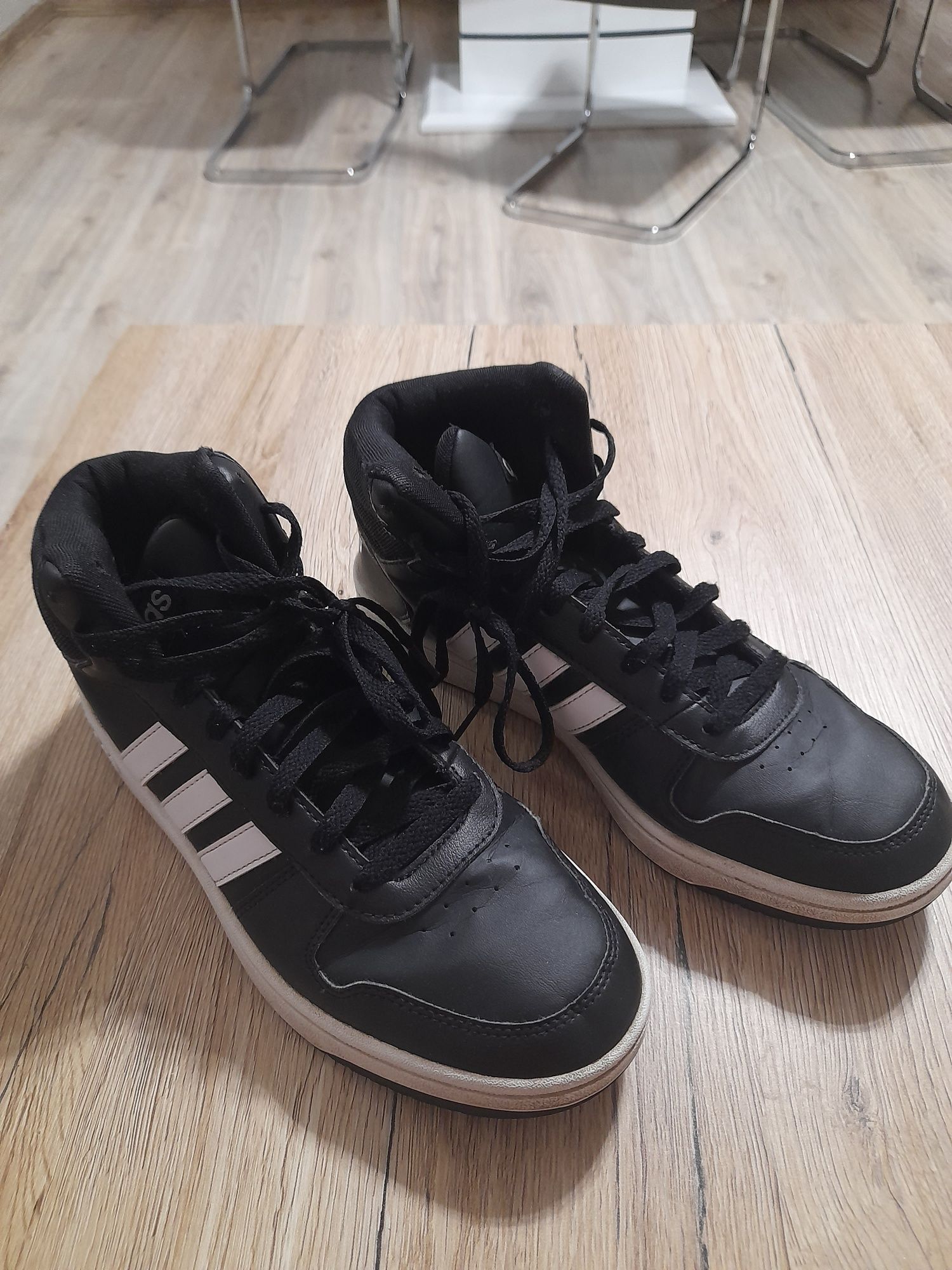 Buty trzewiki adidasy chłopięce męskie firmy Adidas 42, wkład. 26,5-27