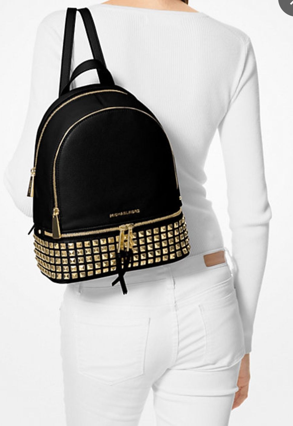 Michael Kors oryginalny plecak Rhea Zip z ćwiekami