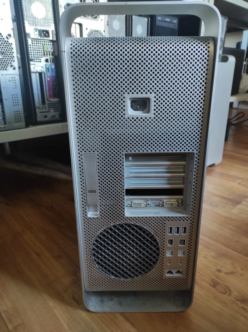 Apple Mac Pro 1.1