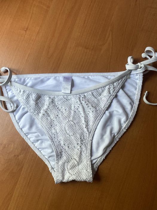 Низ купальниках  р 46-48
