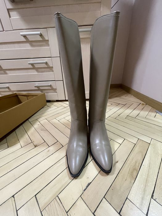 Стильні чоботи, шкірзам, б/у