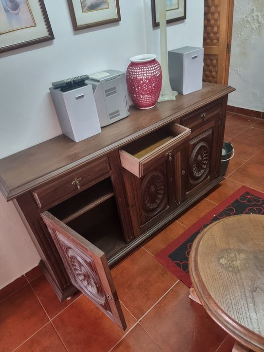 Aparador em Madeira