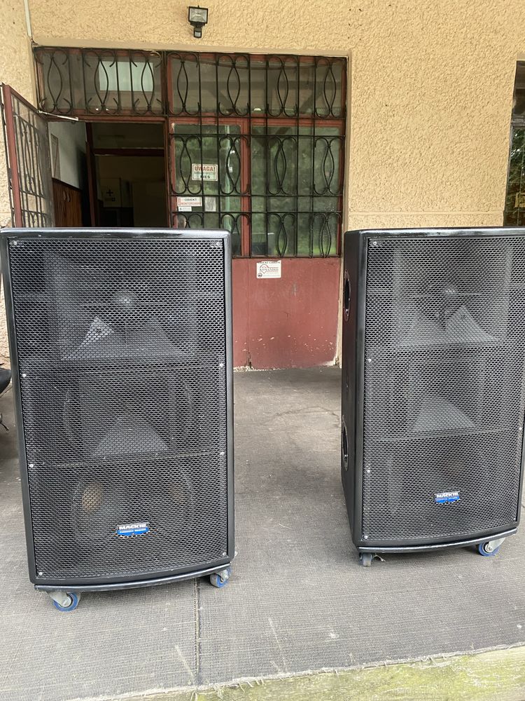 Mackie Fussion, cały zestaw. Kolumny aktywne na glośnikach RCF